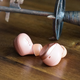 Esto es todo lo que necesitan los Jabra para sujetarse a la oreja.